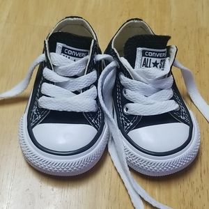 Infant size 2 Converse